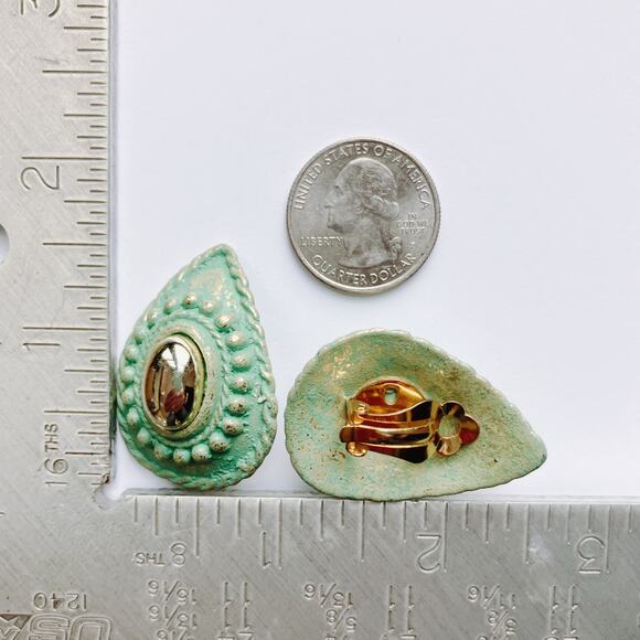 VTG 80s Mint Green Clip On Earrings Teardrop Reflective Metallic Cabochon Artsy - Picture 8 of 9